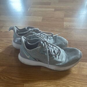 Nike Gray Sneakers Lightweight Mesh Design